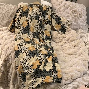 Maxi duster 3/4 sleeves never worn. One size fits most